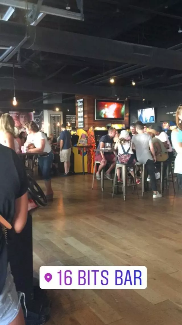 16-Bit Bar+Arcade