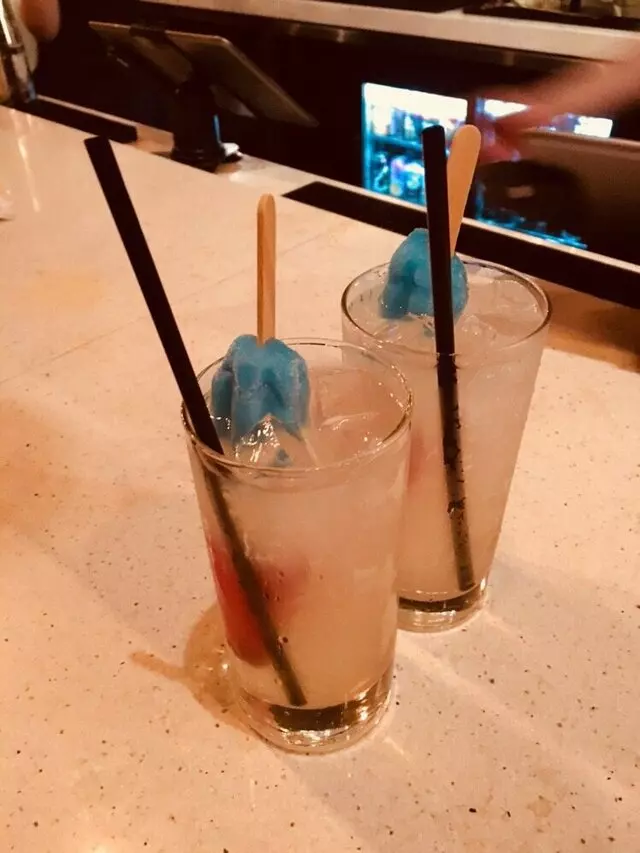 16-Bit Bar+Arcade