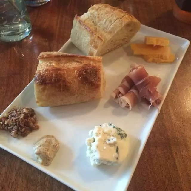 1215 Wine Bar & Coffee Lab
