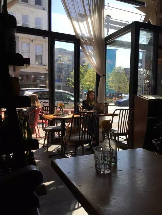 1215 Wine Bar & Coffee Lab
