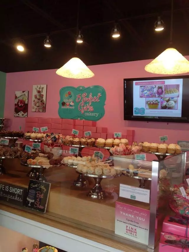3 Sweet Girls Cakery