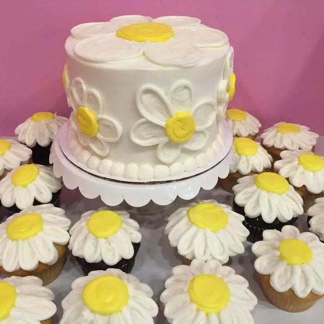 3 Sweet Girls Cakery