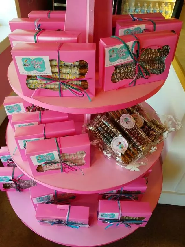 3 Sweet Girls Cakery