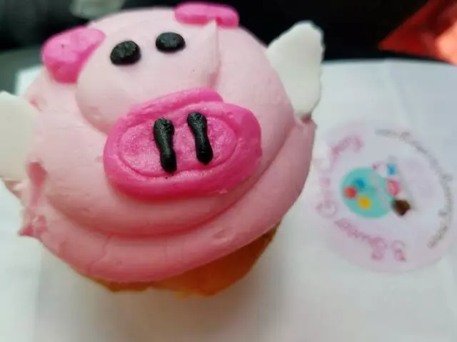3 Sweet Girls Cakery