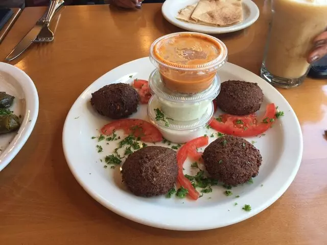 Aladdin’s Eatery