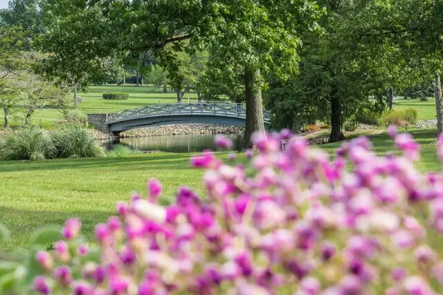 Arlington Memorial Gardens Cemetery