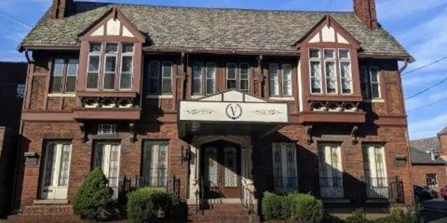 Vorhis & Ryan Funeral Homes