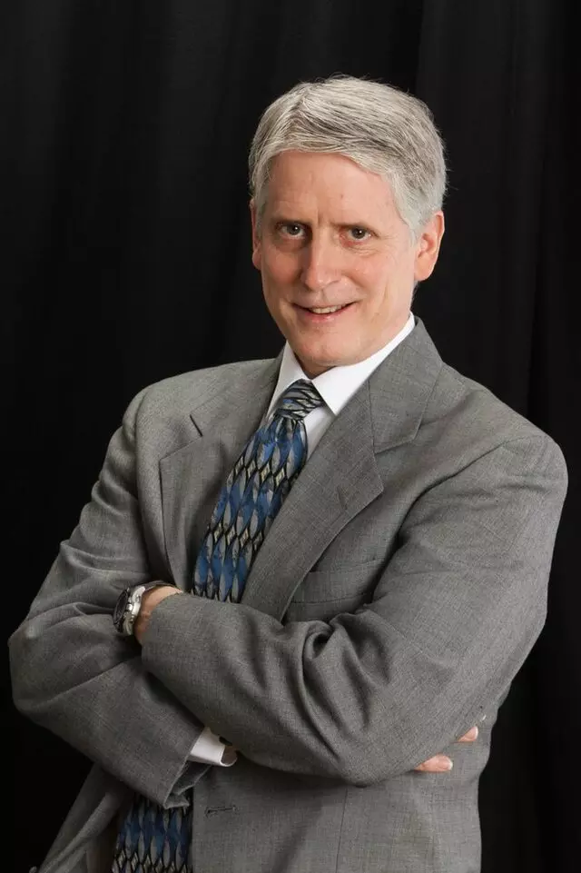 Kevin Powers Roberts Esq