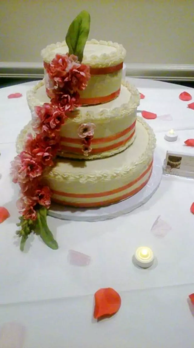 A Mother’s Touch Cakes