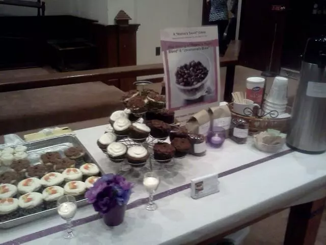 A Mother’s Touch Cakes