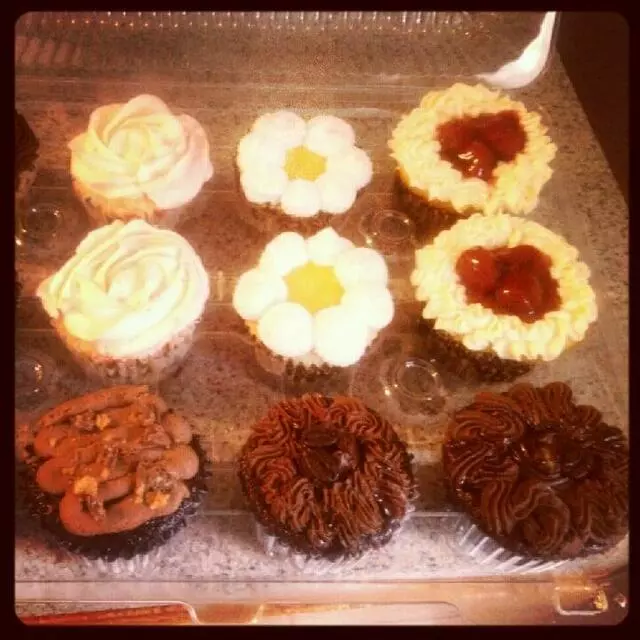 A Mother’s Touch Cakes