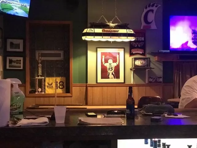 Augie’s Tavern