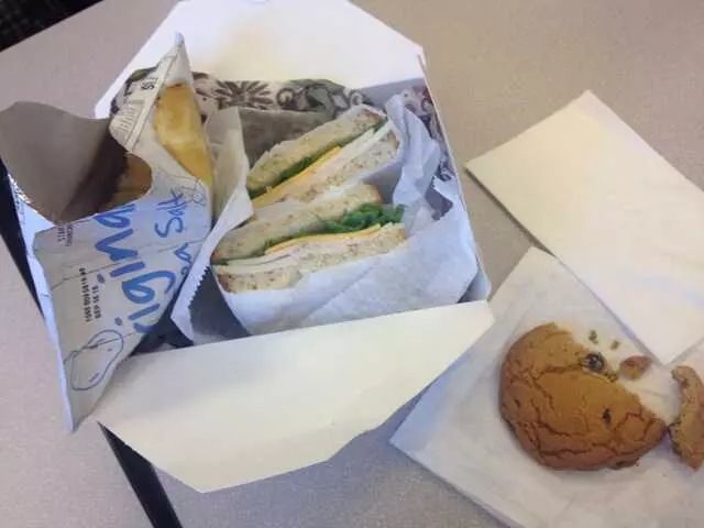 Aynie’s Deli At Baldwin