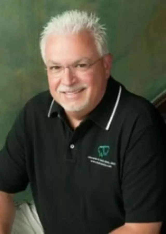 Alexander M Della Bella, DMD
