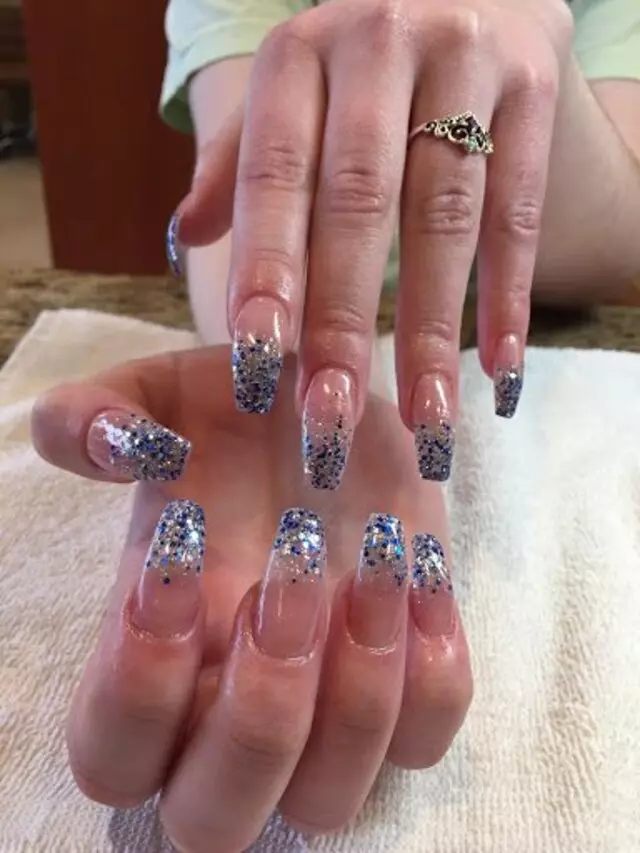 Attractive Nails & Spa