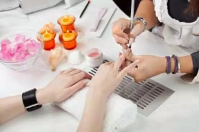 Attractive Nails & Spa