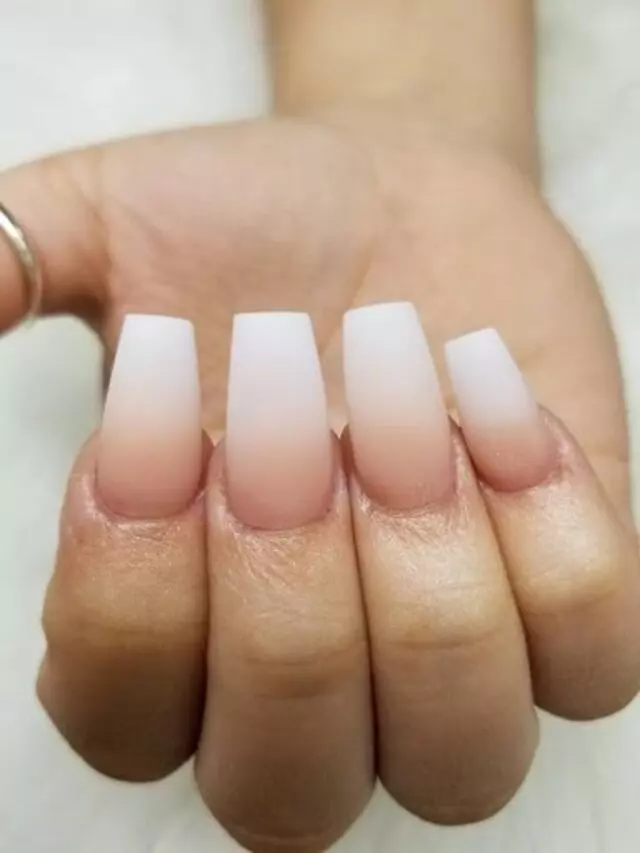 Attractive Nails & Spa