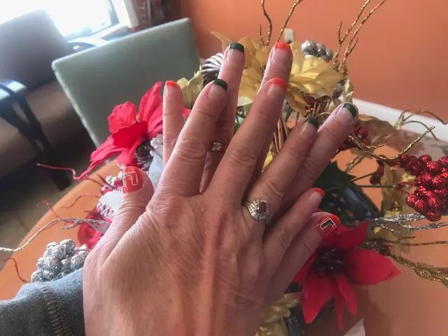 Attractive Nails & Spa