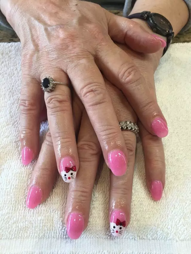 Attractive Nails & Spa