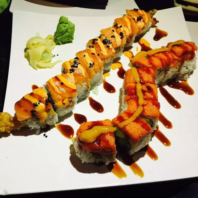 Aroma Restaurant & Sushi