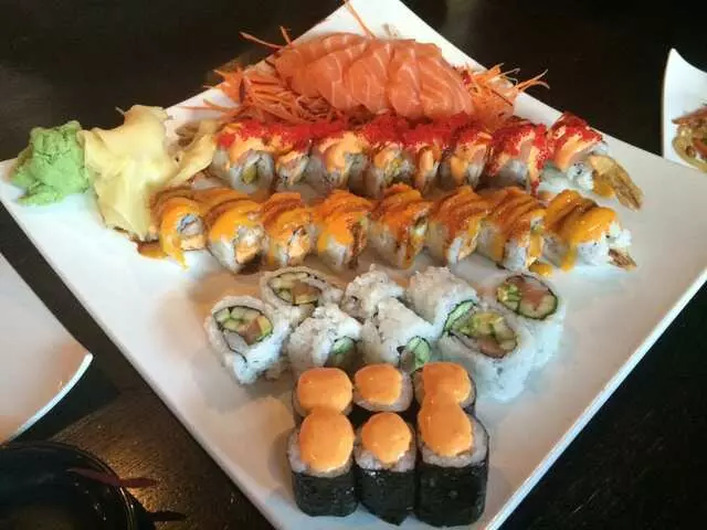 Aroma Restaurant & Sushi