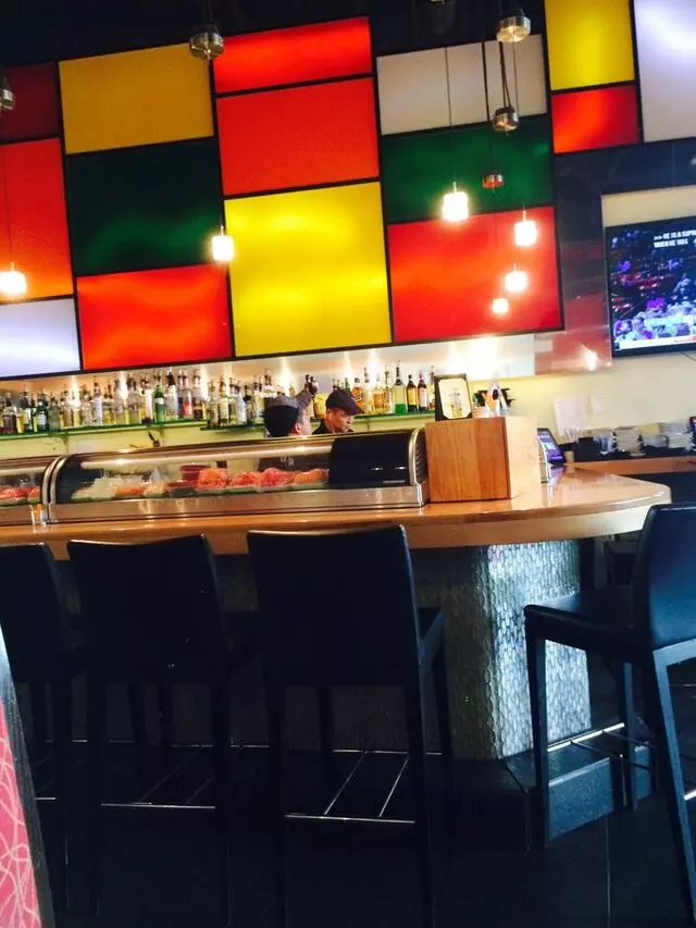 Aroma Restaurant & Sushi
