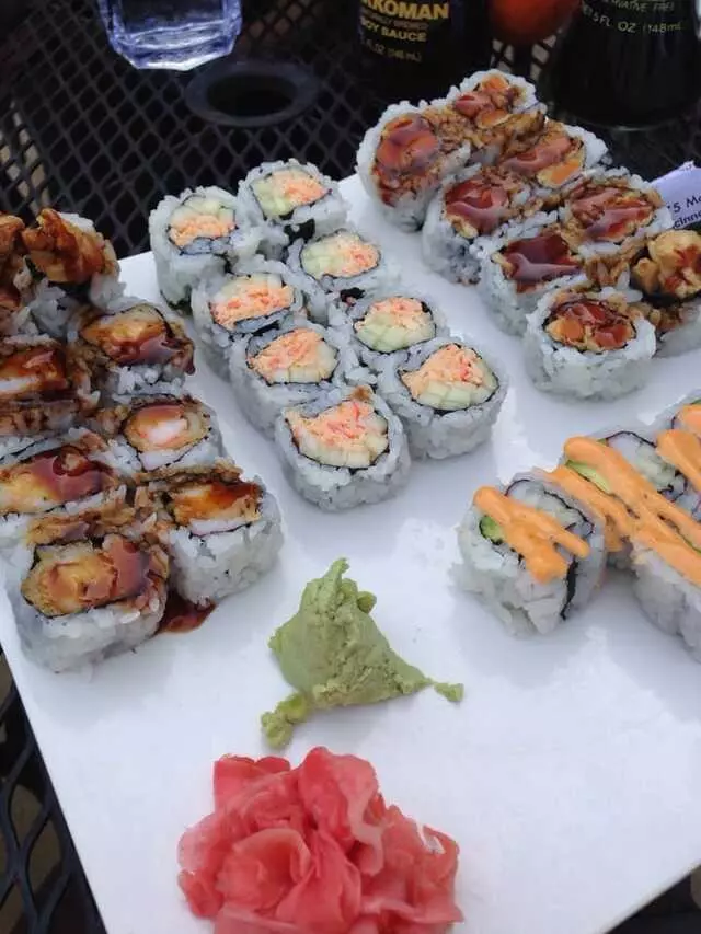 Aroma Restaurant & Sushi