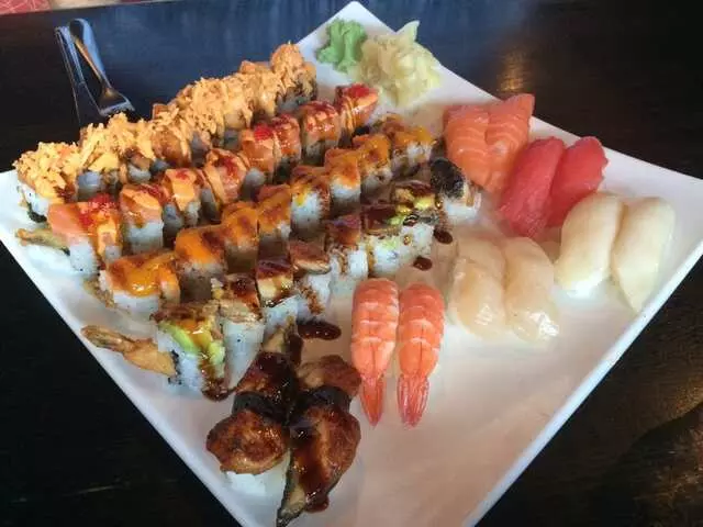 Aroma Restaurant & Sushi