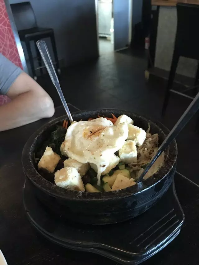 Aroma Restaurant & Sushi