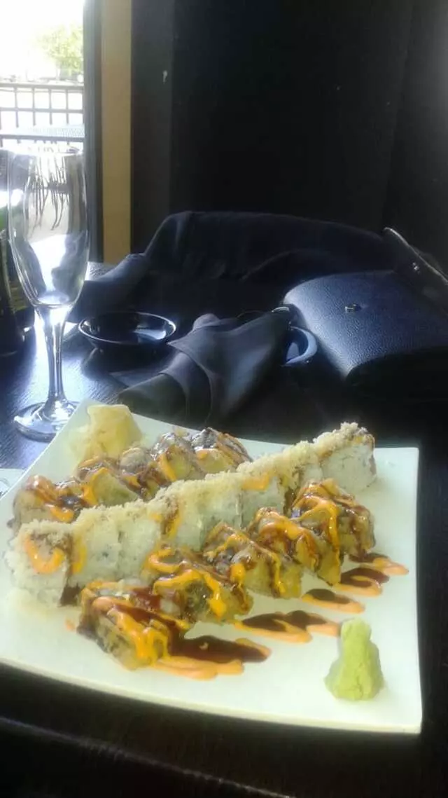 Aroma Restaurant & Sushi