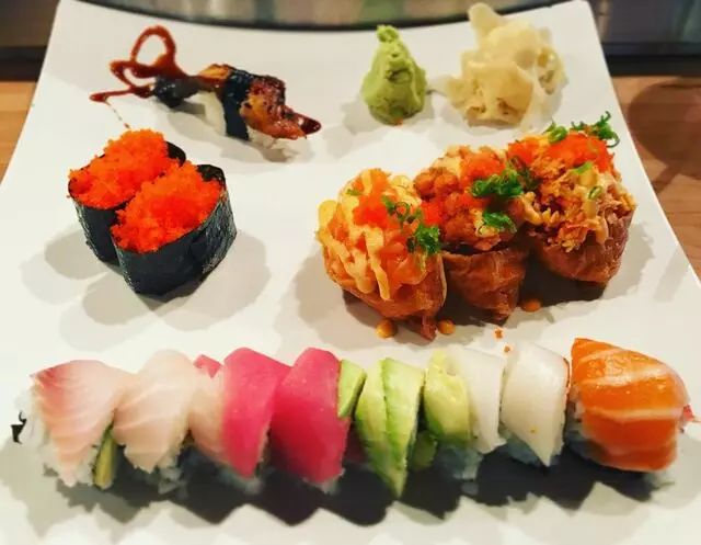 Aroma Restaurant & Sushi