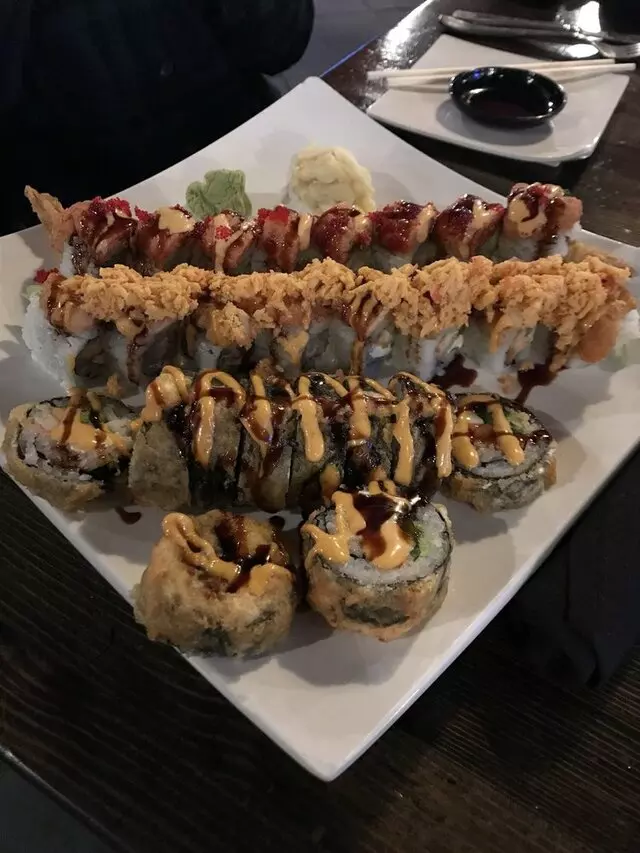 Aroma Restaurant & Sushi