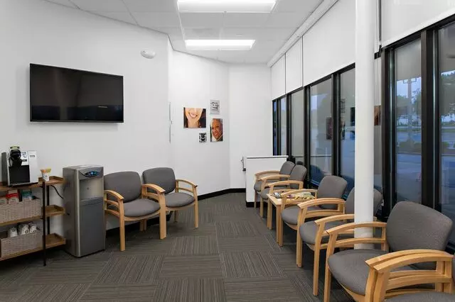 Dentists at Hyde Park Plaza