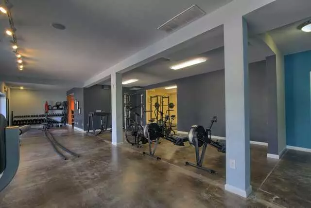 StrongFit