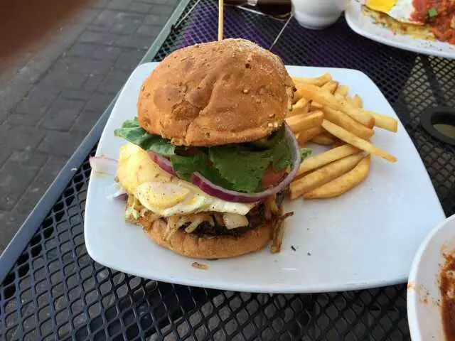 Allyn’s Cafe