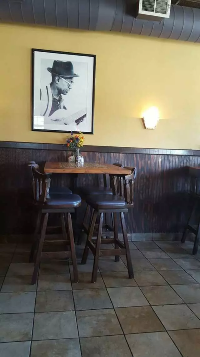 Allyn’s Cafe