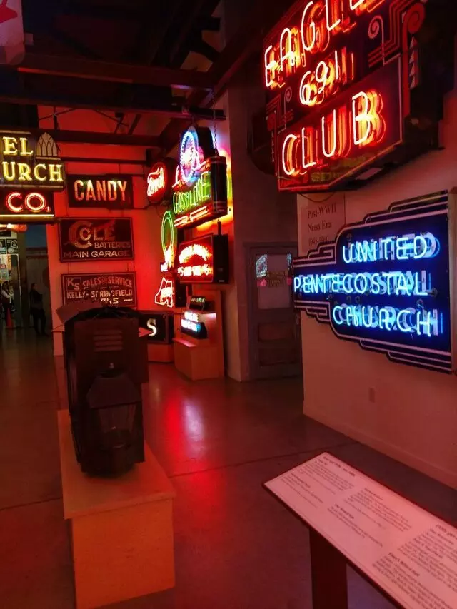 American Sign Museum