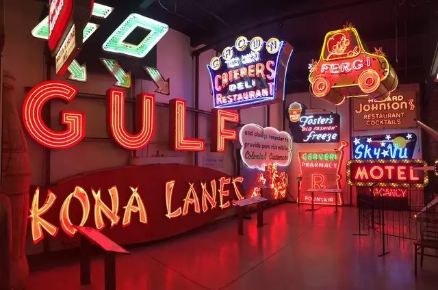 American Sign Museum