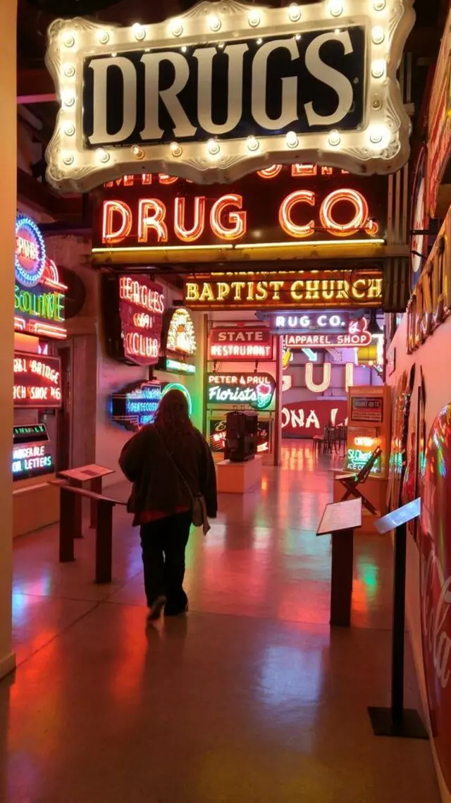 American Sign Museum