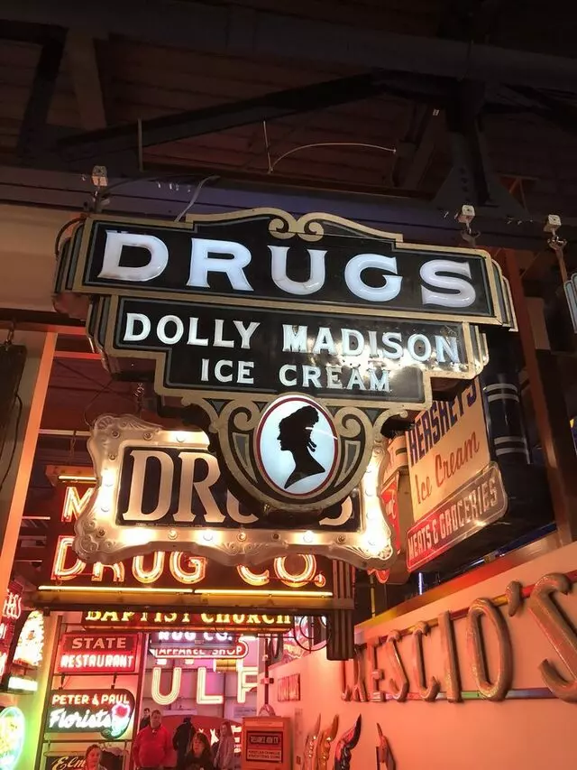 American Sign Museum