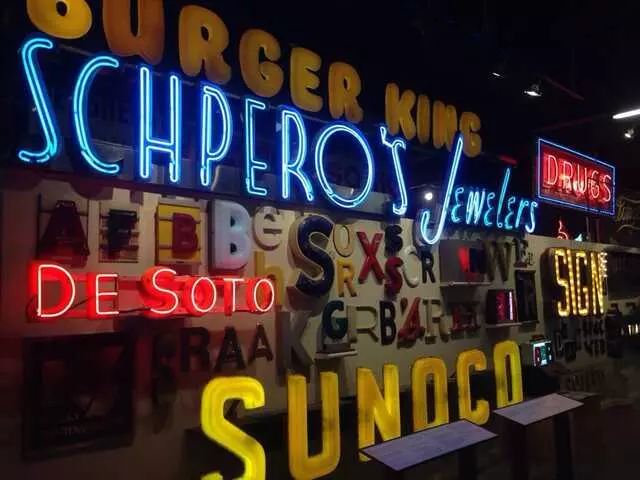 American Sign Museum