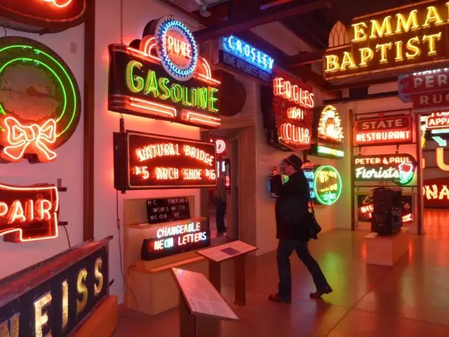 American Sign Museum