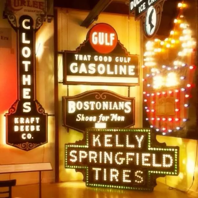 American Sign Museum