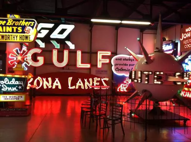 American Sign Museum
