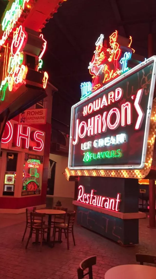 American Sign Museum