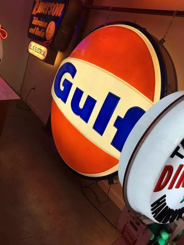 American Sign Museum