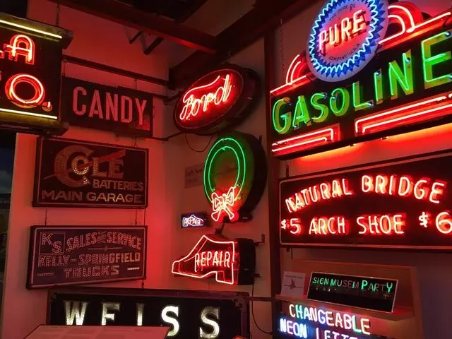 American Sign Museum