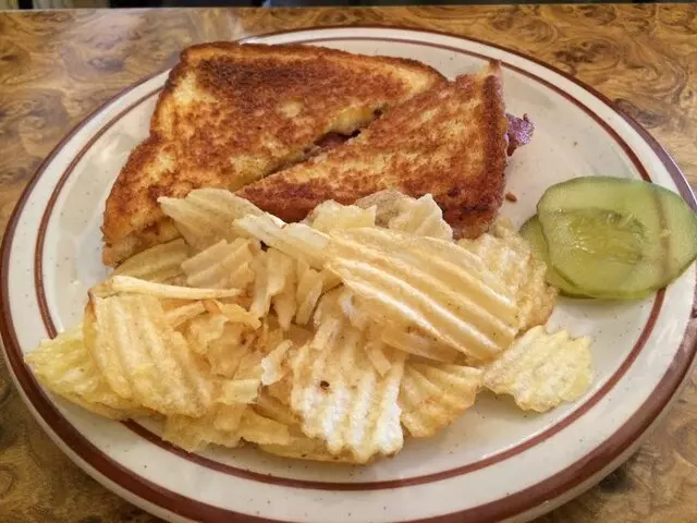Anna’s Family Restaurant