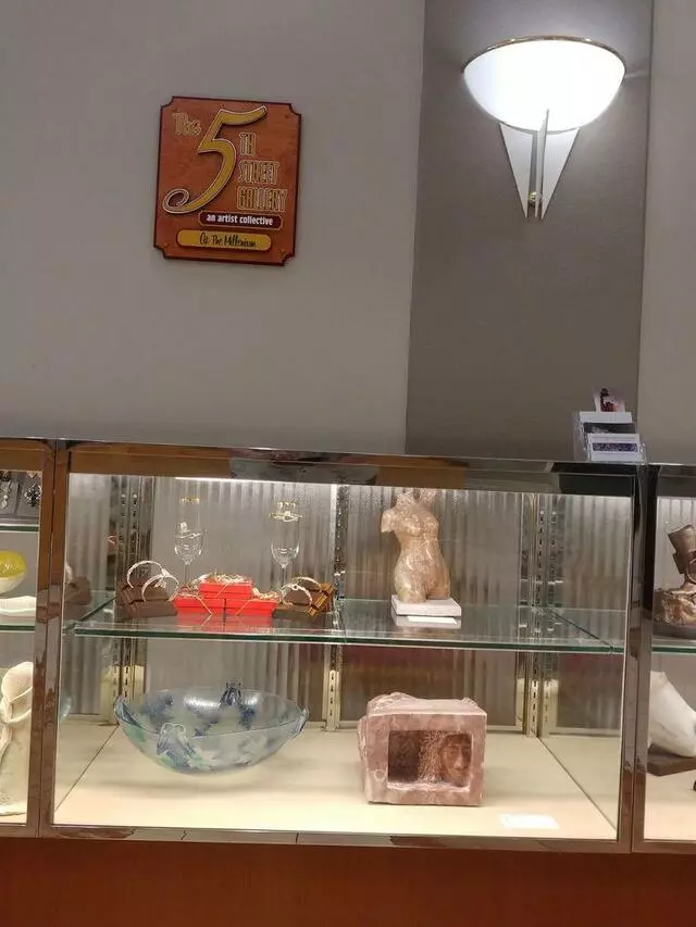 5th Street Gallery