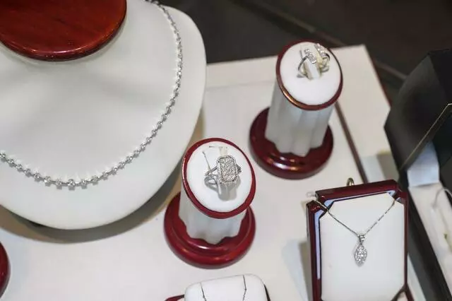 Amrein Diamonds